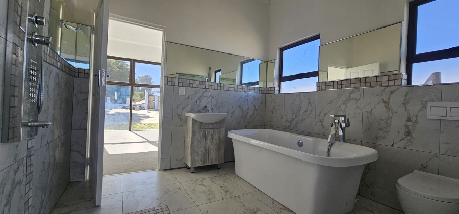 5 Bedroom Property for Sale in Hopefield Western Cape